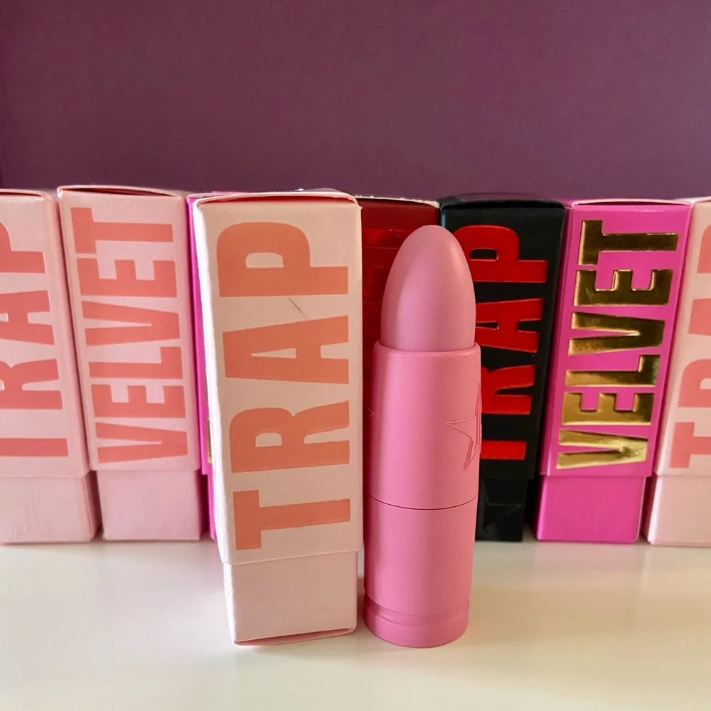 💎 Jeffree Star Velvet Trap Lipstick  ~ Kumquat Full-Size New In Box